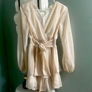 Short summer dress. Size Small.